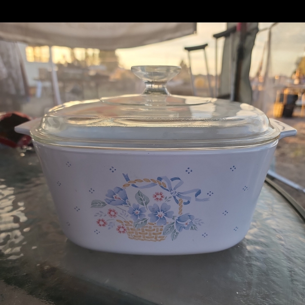 Vintage Corningware A-3-B 3L Covered Casserole Dish - Country Cornflower